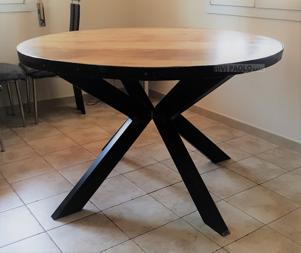 tavolo in ferro verniciato nero
